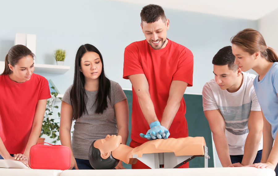 first aid at work 3 day course